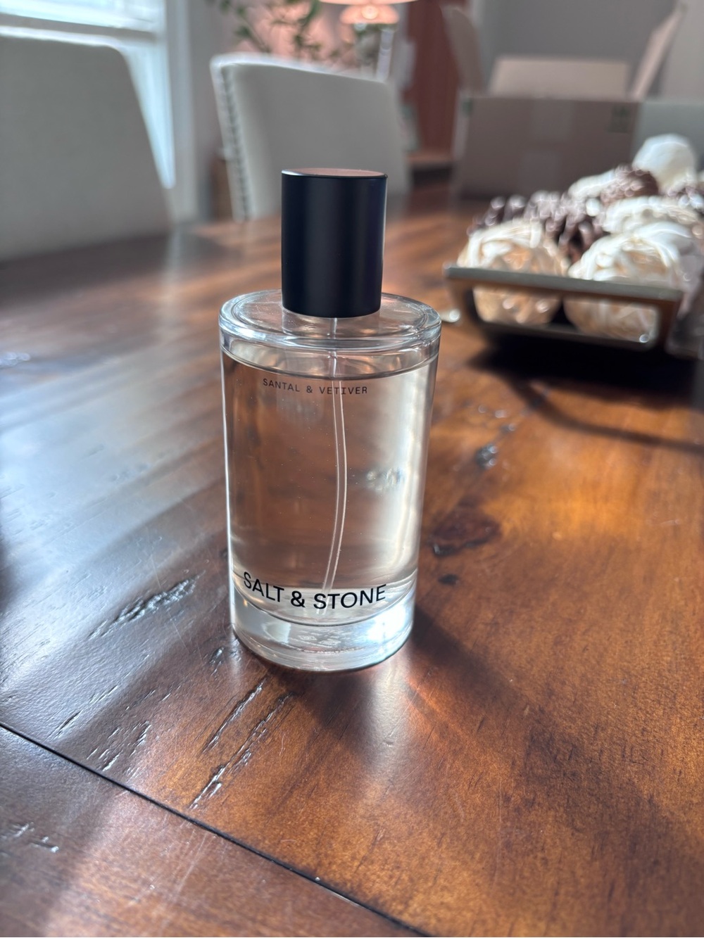 Salt & Stone Santal & Vetiver Cologne - Clear Glass Bottle - Picture 2 of 2